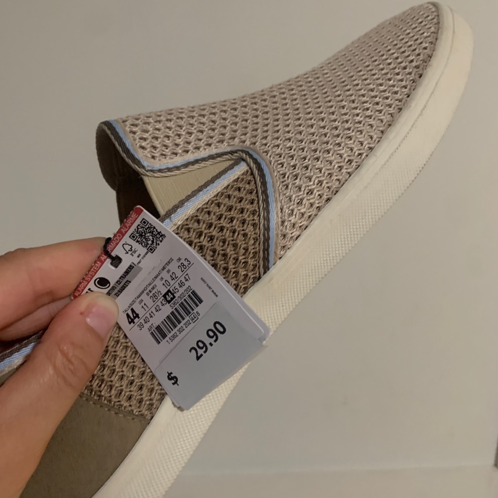 Men’s Zara sneakers